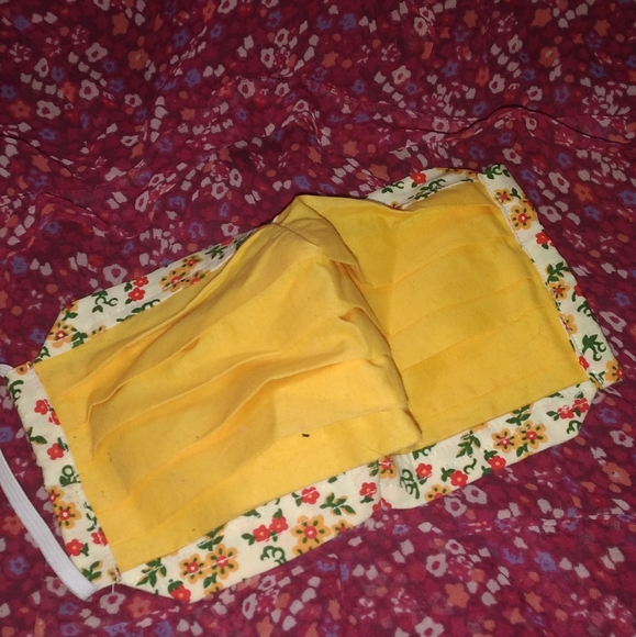 American eagle flowy tank top and mask - Picture 3 of 3